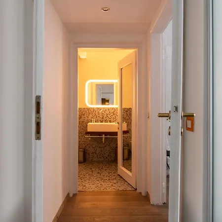 Apartment Youhosty - Vetere 9 Milan